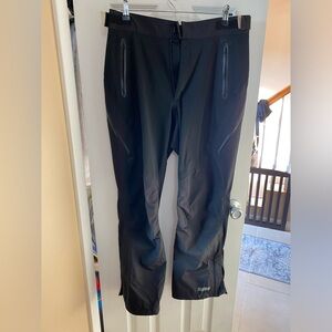 Gently worn black REI women’s Medium ski pant shells
